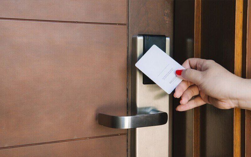 Nhược điểm của khóa thẻ từ